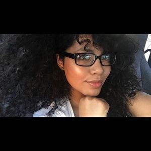 Meet your Posher, Serena